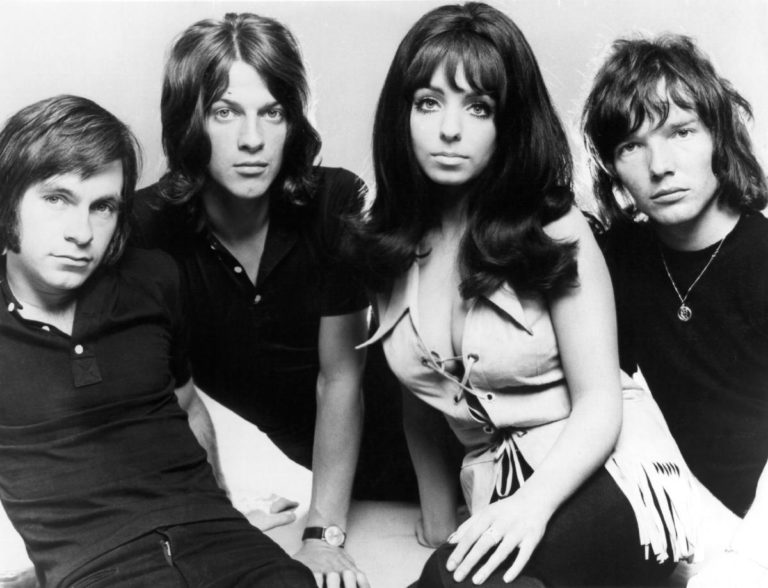 Shocking blue фото